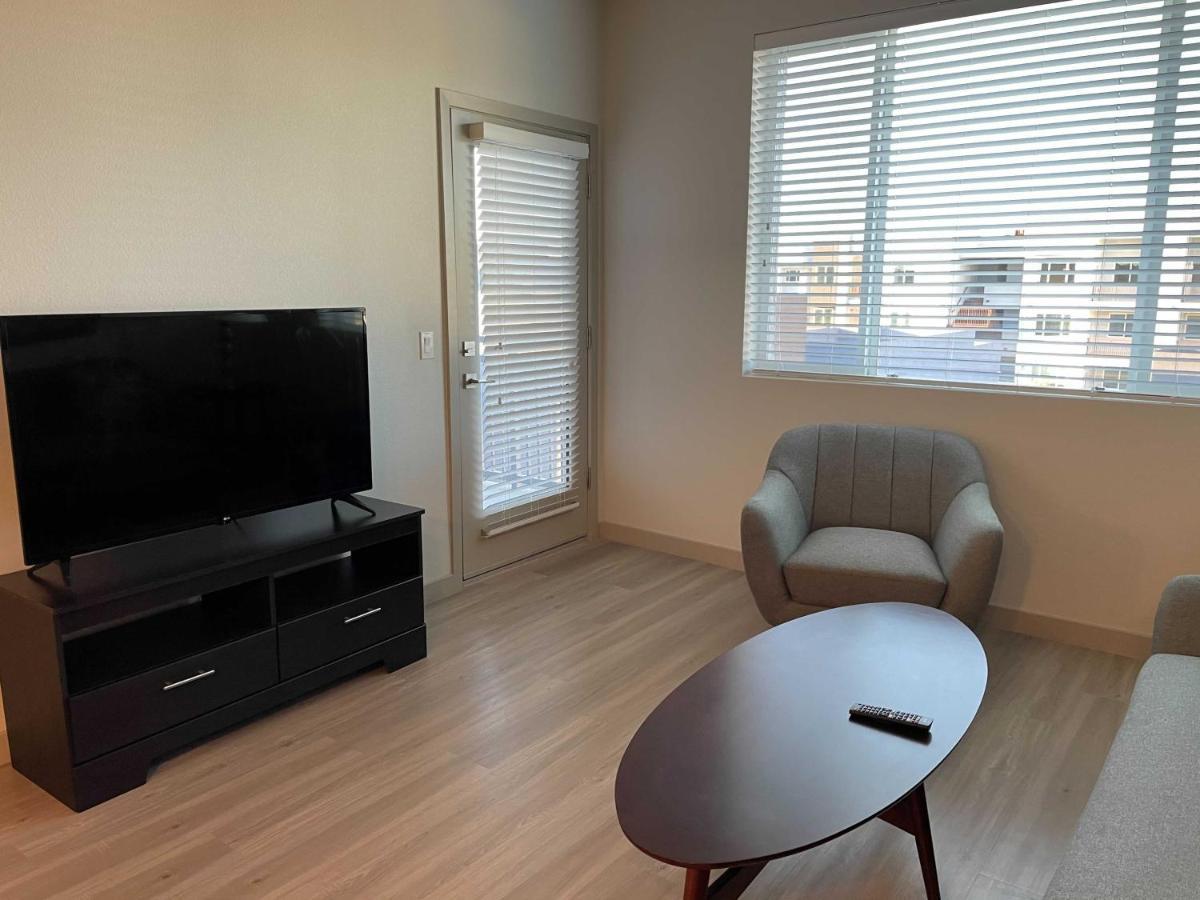 Stay Gia New Modern 1 Bedroom Apartment With Swimming Pool & Gym At Grayson Place Goodyear Exterior foto
